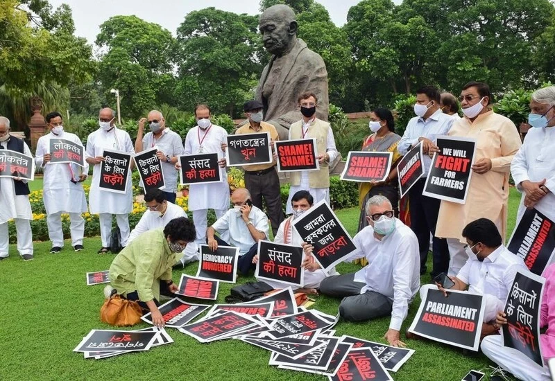 राष्ट्रपति से मिलेंगी विपक्षी पार्टियां, कृषि बिल पर साइन ना कर वापस राज्यसभा भेजने की करेंगी मांग