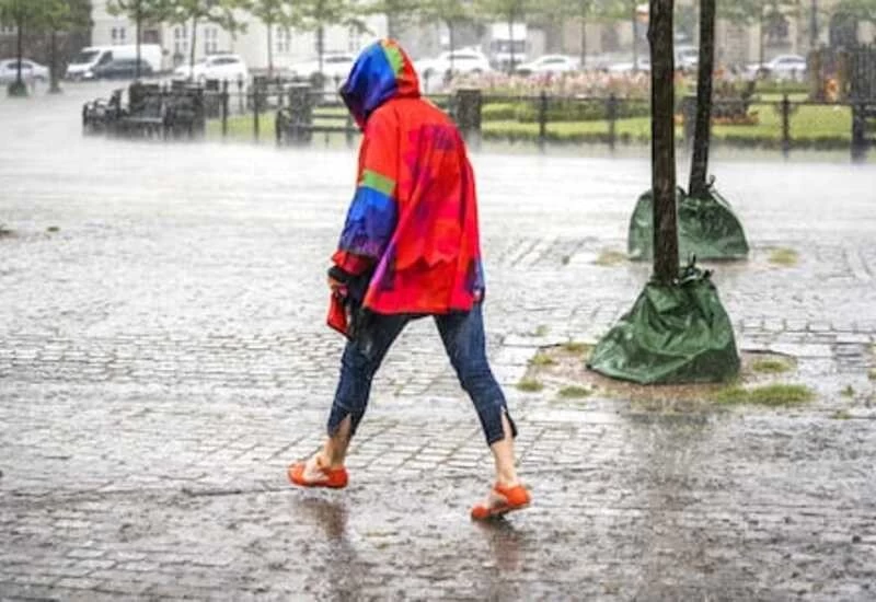 आज कई राज्यों में भारी बारिश की चेतावनी, पूर्वोत्तर में बाढ़ से हालात खराब