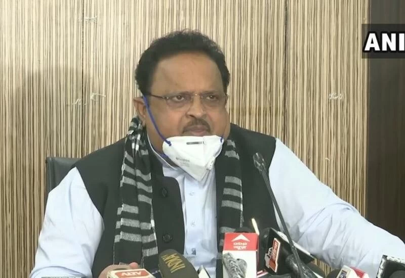 4.5 lakh health workers to be vaccinated against COVID-19 in phase 1 in Raj: Min