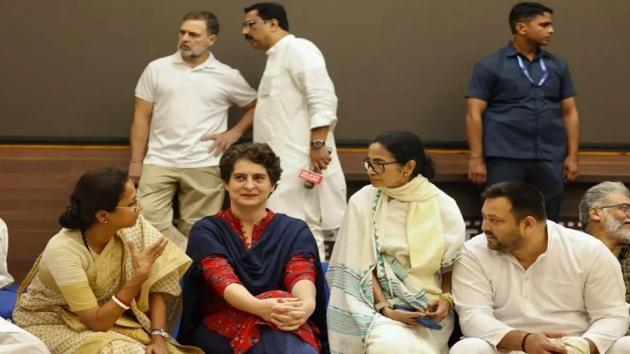 Rahul Gandhi Hosts INDIA Block MPs for High Tea to Plan Strategy