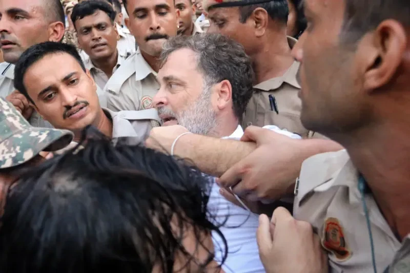 'संसद में चर्चा से भाग नहीं सकती सरकार'