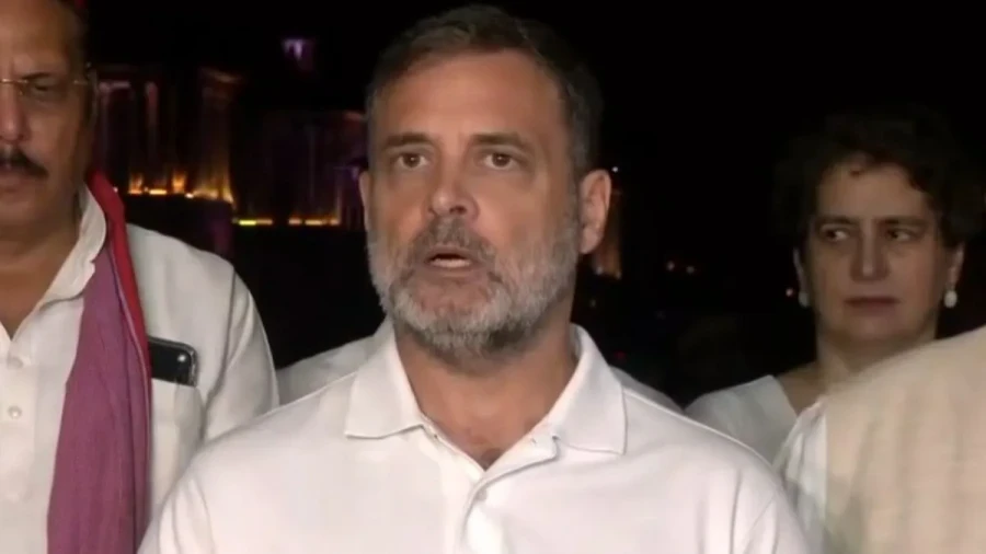 Rahul Gandhi Meets President: Opposition Demands Ballot Papers and CEC Removal