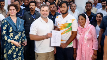 Rahul Gandhi Ends 6 Hour Protest After Delhi Police Files FIR In Pellet Gun Case