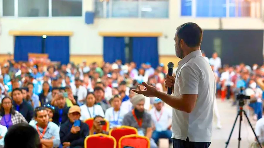 Rahul Gandhi's attack on Modi government - Chinese army entered Ladakh