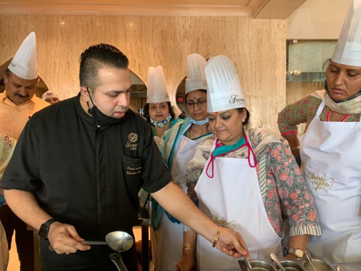 कुकिंग क्लास में ममता भुपेश, कृष्णा पूनिया समेत कई महिला विधायक मौजूद रहीं।