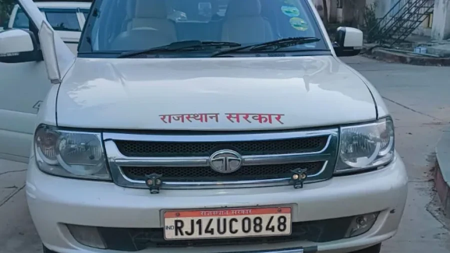 ACB Recovers 263500 Rupees From Agriculture Department Officials Vehicle In Jaipur
