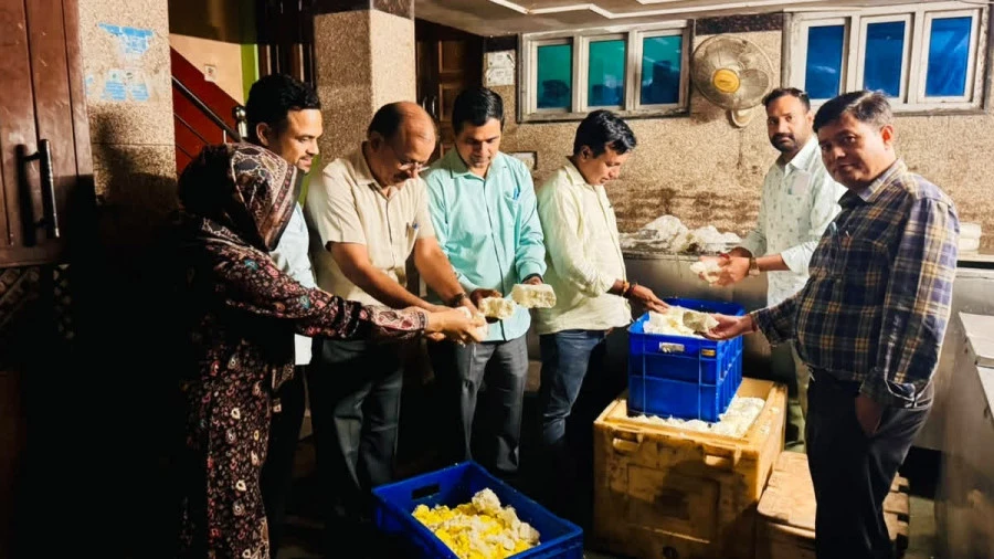 Major Crackdown on Adulteration: 520 Kg Cheese Destroyed and Notices Issued to Multiple Establishments in Jaipur