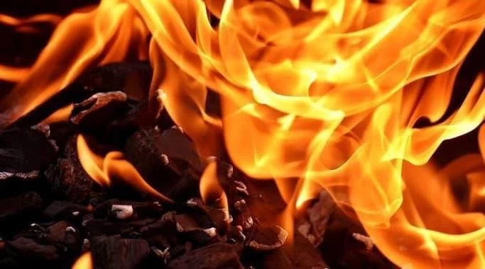 राजस्थान में गोदाम में भीषण आग लगने से 44,000 एसी यूनिट्स जलकर हुए राख