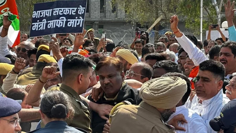 There was uproar from the road to the house over the statement of Minister Avinash Gehlot