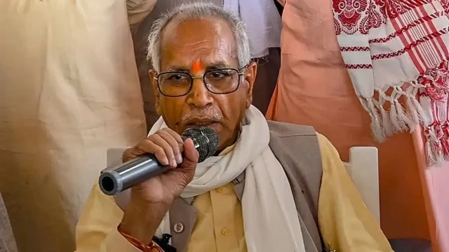 एकांतवास में चंपत राय: बोले- कलंक लेकर अयोध्या से नहीं जाऊंगा, एसआईटी रिपोर्ट का इंतजार