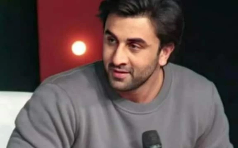 Ranbir kapoor tells about his secret instagram account says he has zero follower