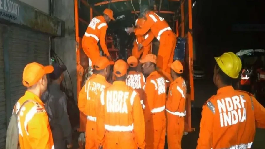 Ranchi Water Tank Collapse: Two Workers Dead Behind Kotwali Police Station