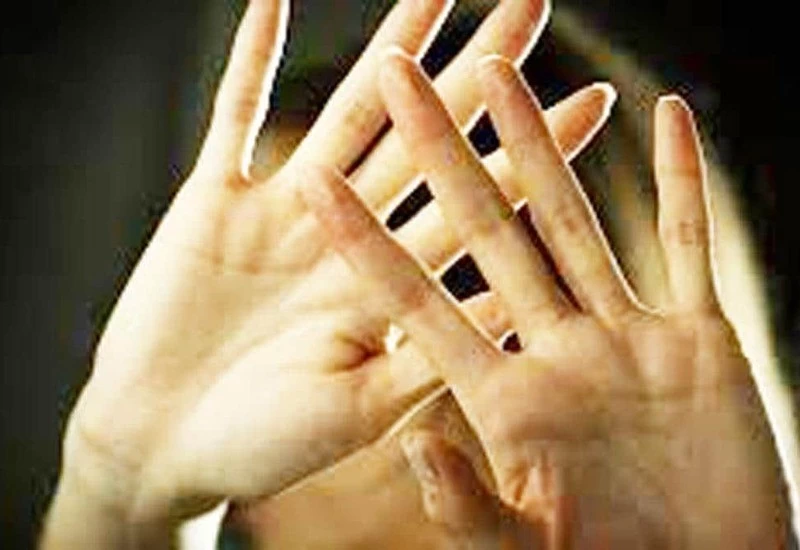 ट्यूशन टीचर ने 16 साल की लड़की से किया रेप, अश्लील वीडियो बनाकर किया ब्लैकमेल