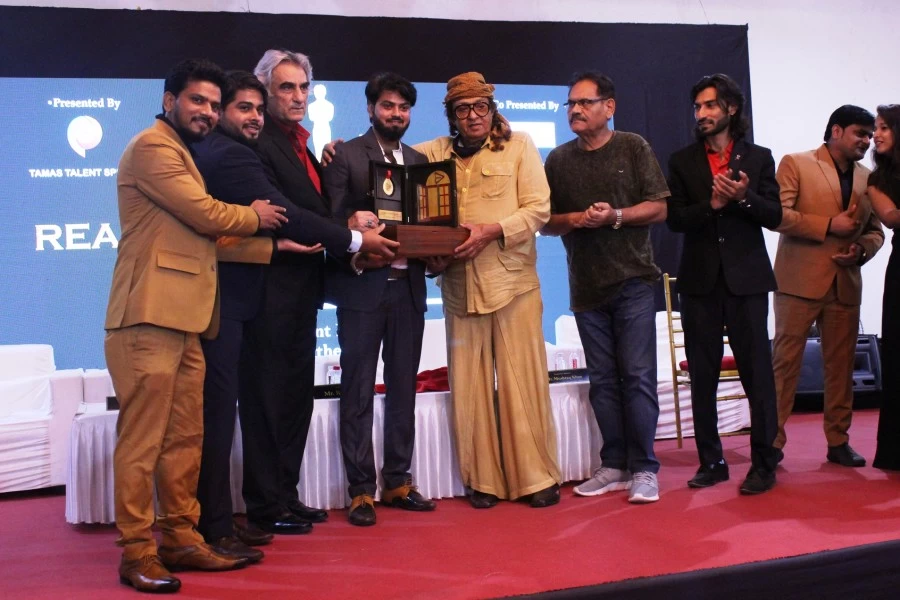 Star Studded ‘Real Imperial Award 2022’ Saw Imminent Politicians And Celebrities In Presence 