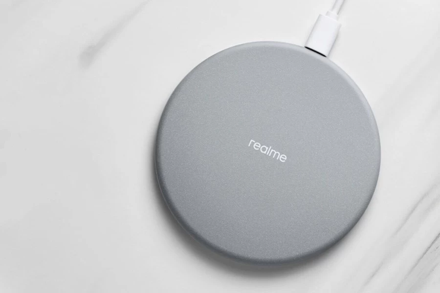 899 रुपये में Realme ने भारत में लॉन्च किया 10W वायरलेस चार्जर