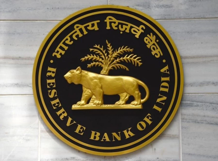 RBI tells board it favours a complete ban on cryptos: Report