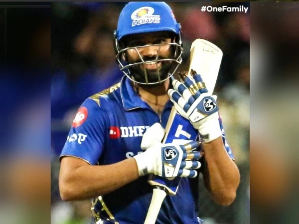 रोहित ने अर्धशतक बेटी समायरा के नाम किया, जीत के बाद मैदान पर उसके साथ खेलने लगे