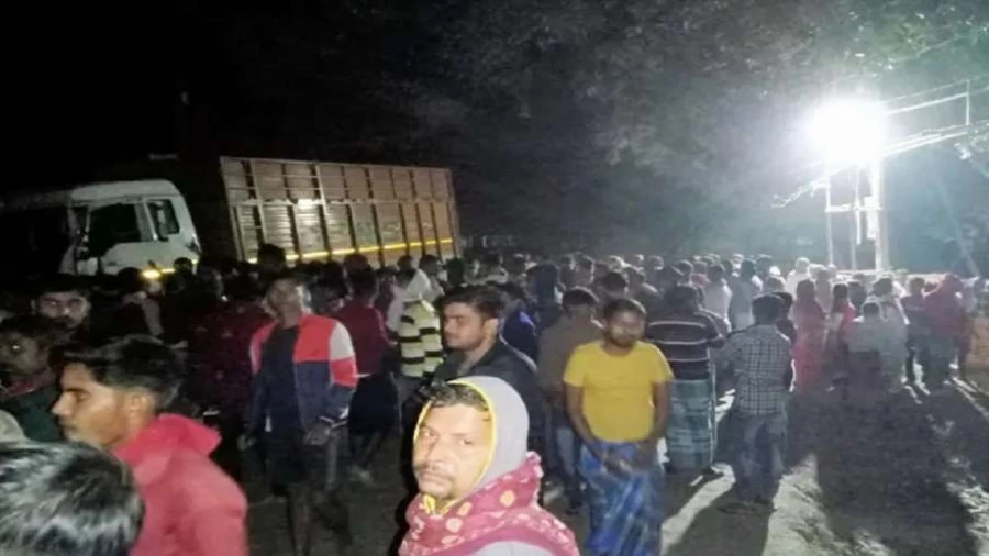 900px x 506px - Bihar News: Truck crushed 20 people mercilessly in Bihar's Vaishali, 12  people died, 10 in critical condition