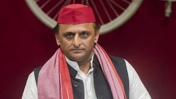 जनेश्वर मिश्र की जयंती पर अखिलेश यादव का ब्राह्मण कार्ड, अयोध्या से पवन पांडे को बनाया उम्मीदवार