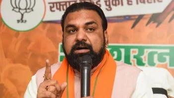बिहार में शिक्षकों के लिए सख्त आदेश: ग्रीष्मावकाश में मुख्यालय छोड़ने पर रोक, मोबाइल चालू रखना अनिवार्य