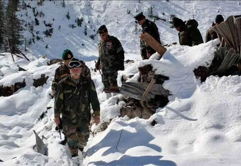 लद्दाख की ठंड नहीं झेल सका चीन, LAC से 10 हजार जवानों को हटाया