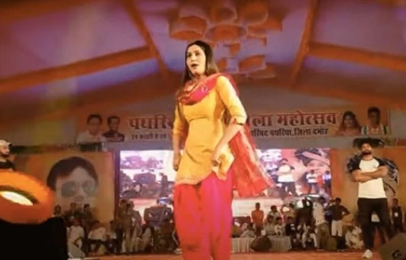सपना चौधरी का नया वीडियो हुआ वायरल, हरियाणवी सॉन्ग पर किया बेहतरीन डांस, देखे VIDEO