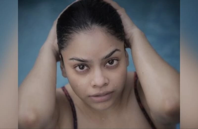 कपिल शर्मा शो की 'भूरी' स्विमिंग पूल में पोज देती आईं नजर, Photo हुई वायरल