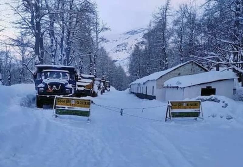 देश के इन इलाकों में बढ़ी गर्मी, उत्तर भारत में होगी बर्फबारी और बारिश