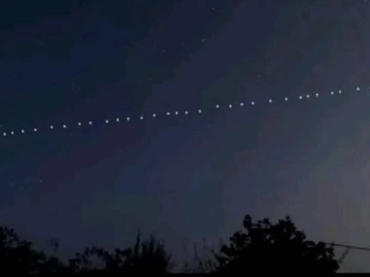 A moving train was seen in the sky people were stunned to see the mysterious sight from Delhi to UP