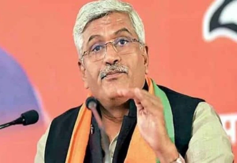 Screws on Union Minister Gajendra Singh Shekhawat, notice in MLA horse-trading case