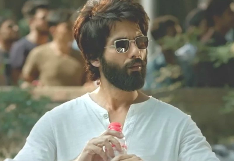 Shahid Kapoor refuses to perform in Award ceremony, leave the show: Know why