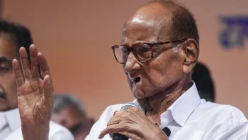 Sharad Pawar Writes To CM Fadnavis, Demands 1 Lakh Per Hectare For Drought Hit Farmers
