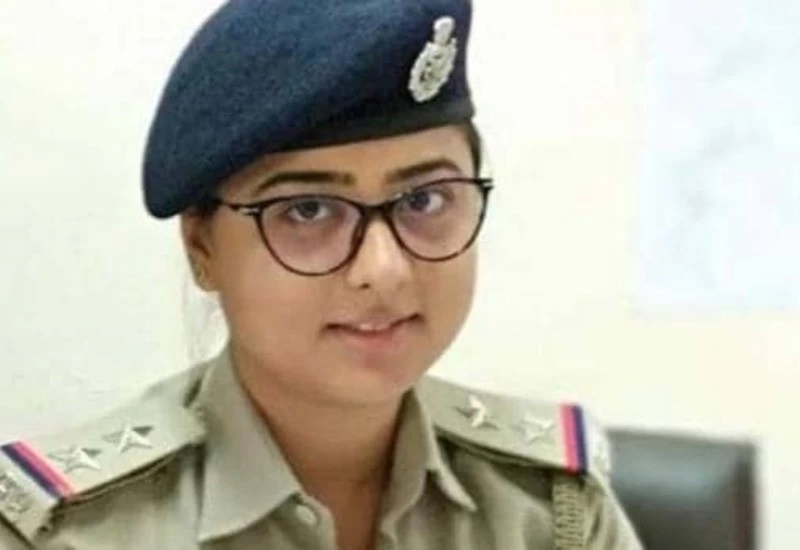 रेप के आरोपी से 35 लाख की रिश्वत लेने का आरोप, महिला SI गिरफ्तार