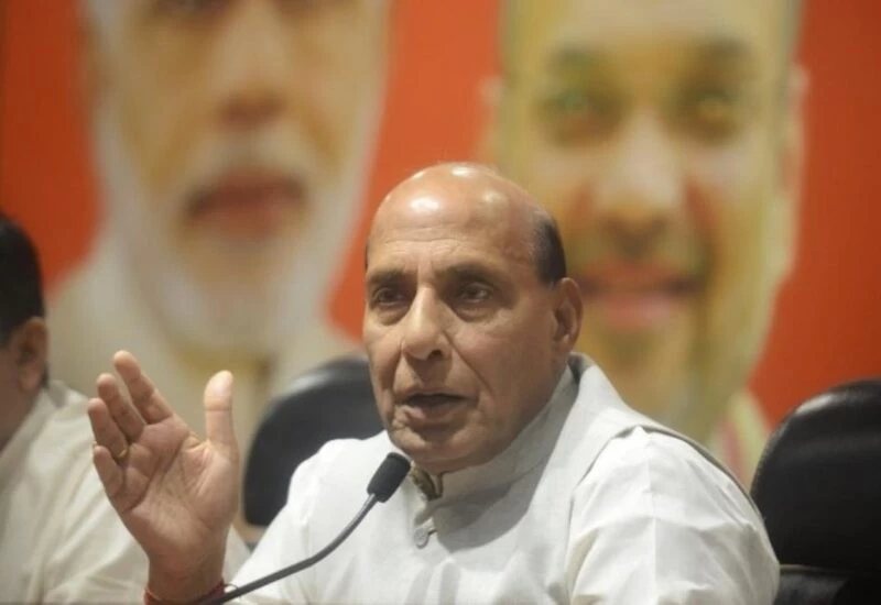 Defence minister approves four-fold increase in funds to families of battle casualties