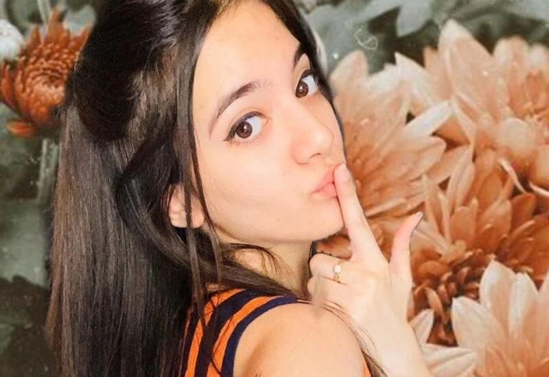 टिकटॉक स्टार सिया कक्कड़ के कमरे से मिले अहम दस्तावेज, मोबाइल में छिपा है असली सच