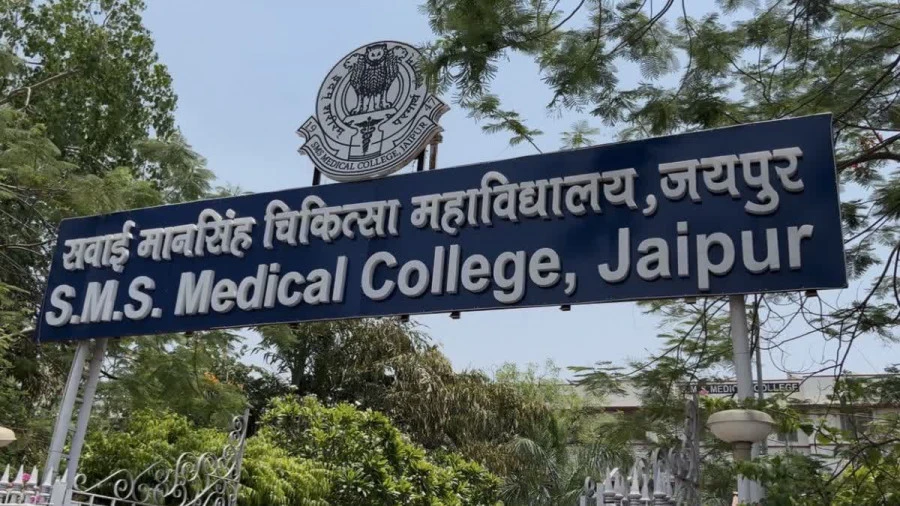 जयपुर के एसएमएस मेडिकल कॉलेज में निजी कंपनी की काउंसलिंग पर बड़ा विवाद, एफआईआर दर्ज