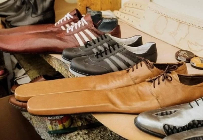 इस देश में बनने लगे सोशल डिस्टेंसिंग बनाए रखने वाले जूते