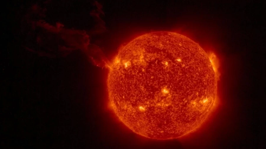Solar storm can hit the Earth within 48 hours, if this happens...