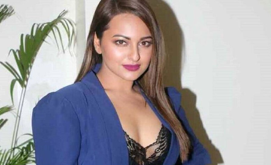 Sonakshi Sinha Caught In Legal Trouble Issued Non Bailable Warrant In Fraud Case