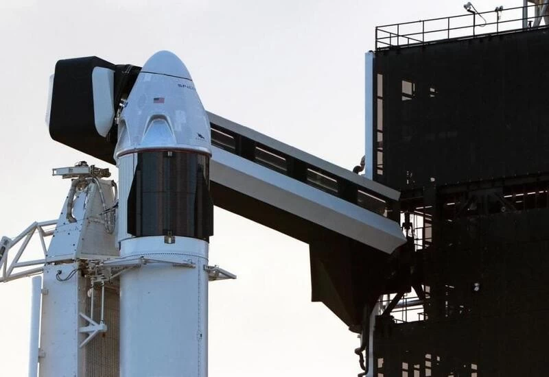 SpaceX signs deal to fly private citizens to space as early as 2021