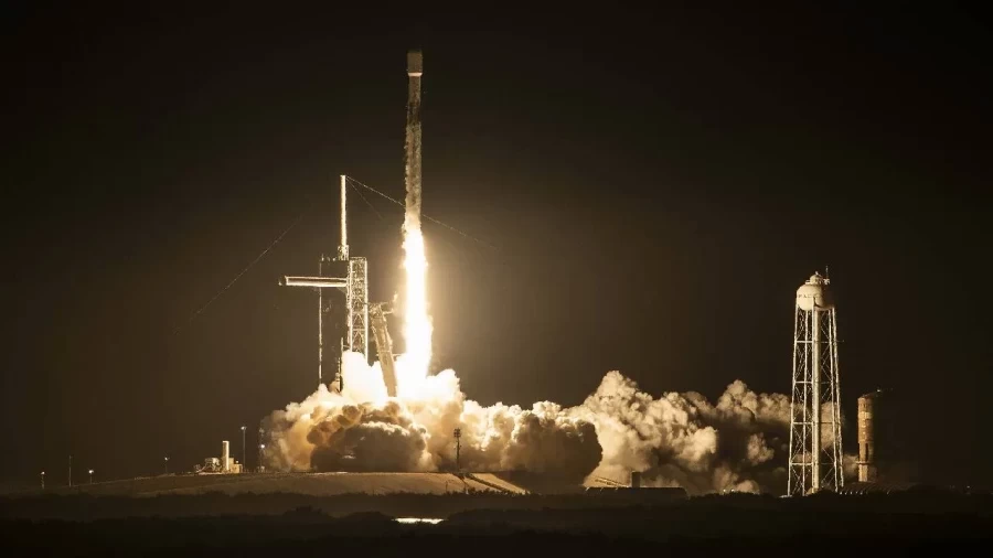 एलन मस्क का चंद्रयान के बाद कमाल, चांद पर उतारेगी अंतरिक्ष यान