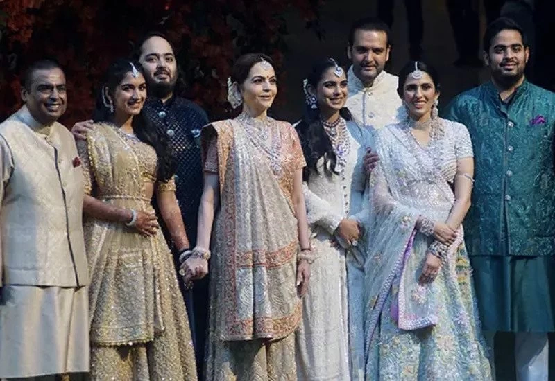 Mukesh Ambani Mother Kokilaben Speech At Grandson Anant Engagement Watch Video