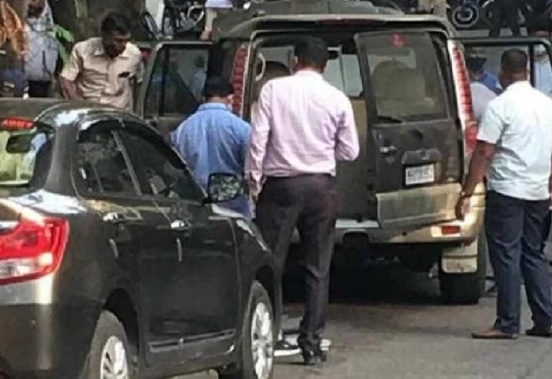 एंटीलिया के बाहर मिली संदिग्ध स्कॉर्पियो कार के मालिक मनसुख हिरेन का मिला शव