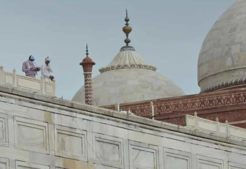 Taj Mahal's marble railing damaged due to thunderstorm; pic surfaces
