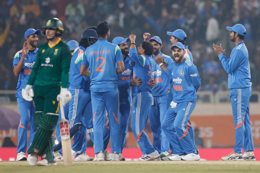 India Defeats South Africa by 17 Runs in First ODI; Kohli's Century, Kuldeep-Harshit Shine
