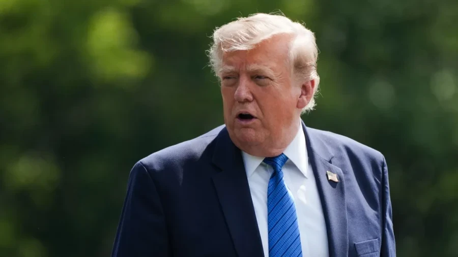 US Prepares Major Strike On Iran: Citizens Advised To Leave Middle East