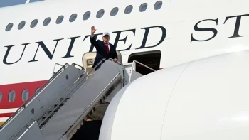 Trump Flies in Qatar-Gifted Air Force One: 