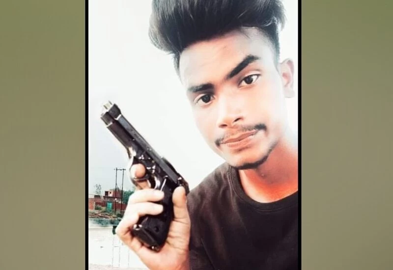 सोशल मीडिया पर वायरल हुआ गुंडे का विज्ञापन, 55 हजार में मर्डर, 5 हजार में कुटाई...