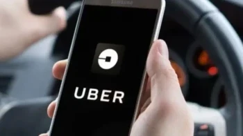 Uber ड्राइवरों को EV अपनाने की सलाह: केंद्रीय मंत्री प्रह्लाद जोशी ने की बड़ी अपील