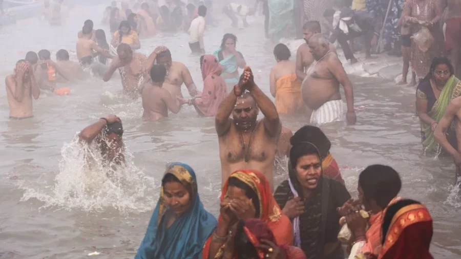 वैशाख अमावस्या 2026: 17 अप्रैल को स्नान-दान का शुभ मुहूर्त, जानें सटीक तिथि और पूजा विधि